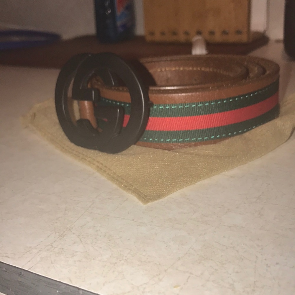 Men’s Gucci belt